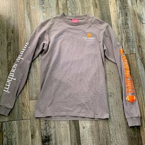 Simply Southern Woman’s Small long sleeve. Grey. Great condition